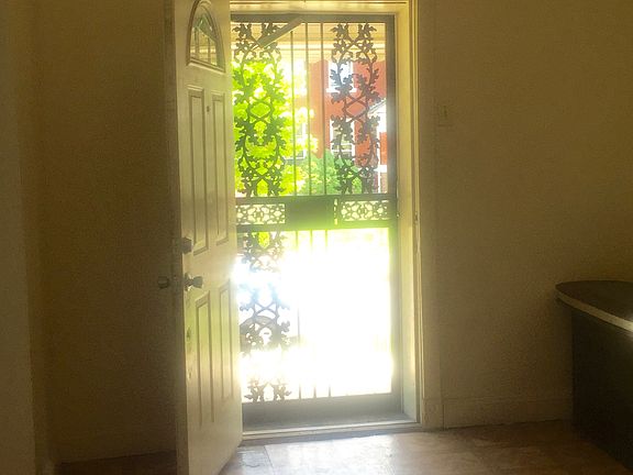 4th image of 4217 Red Bud Ave