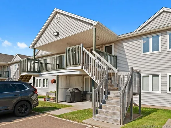 30 Grant St #27, Moncton, NB E1A 3R4