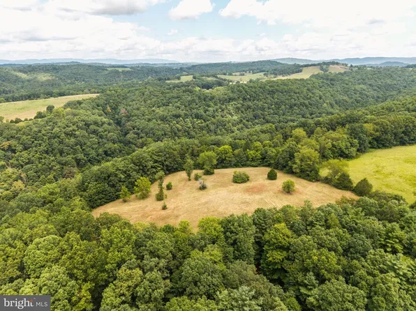 386 Long Rd, Ballard, WV 24918