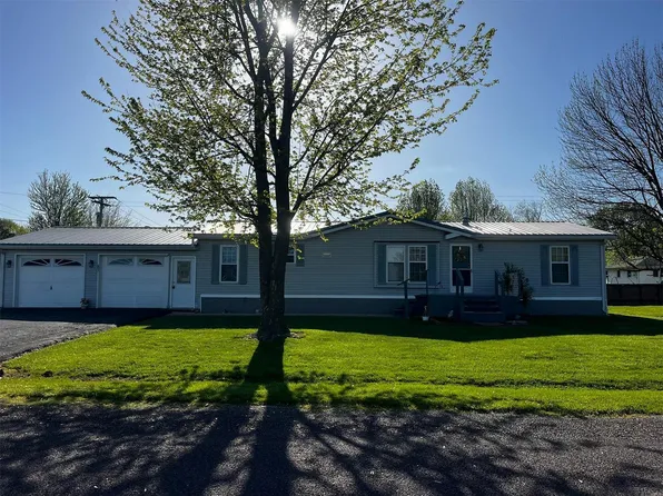 603 Utterback St, Vandalia, MO 63382