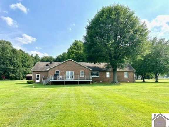 5th image of 65 Hancock Ln