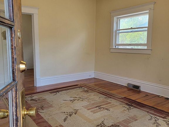 3rd image of 815 E University Ave #817