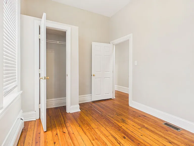 206 Kelker St — Photo 16
