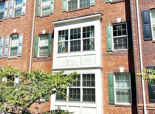 2287 Kew Gardens Dr, Woodbridge, VA 22191
