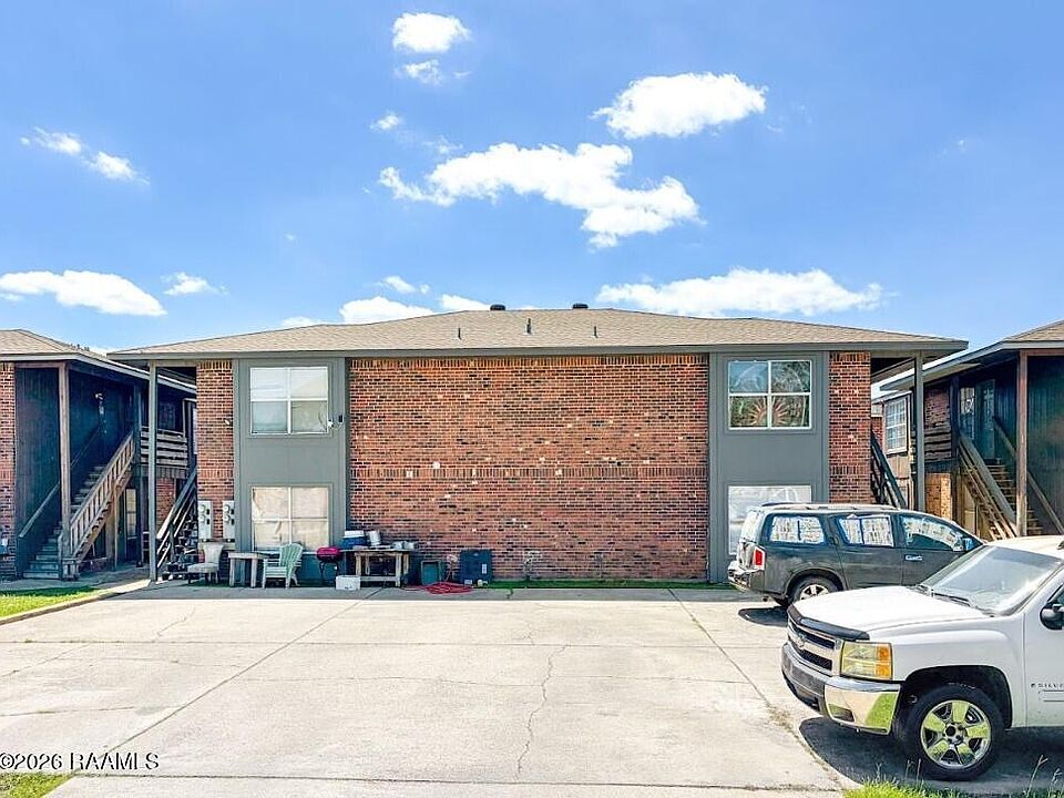 1st image of 104 Meudon St