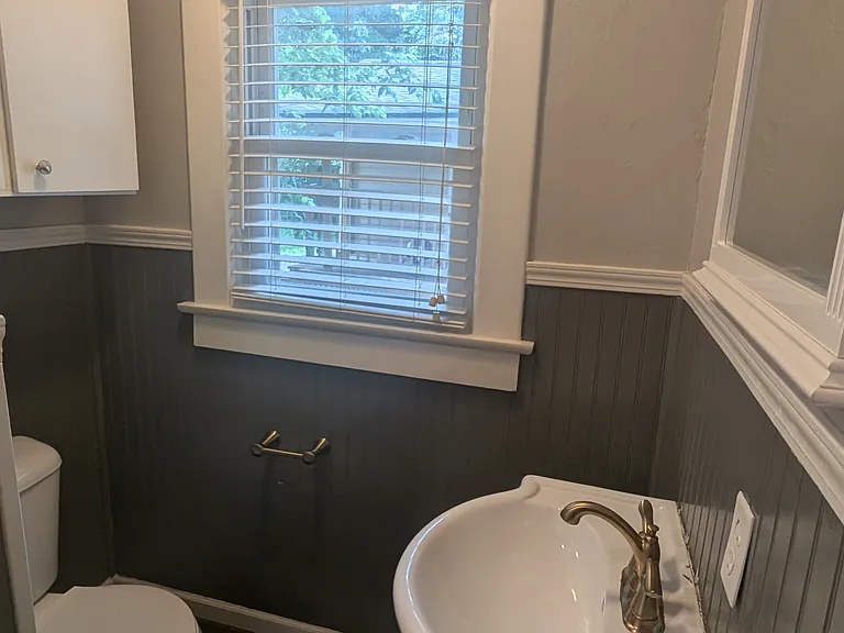 1411 Neosho St — Photo 17