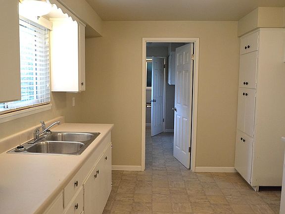5th image of 3254 92nd St S