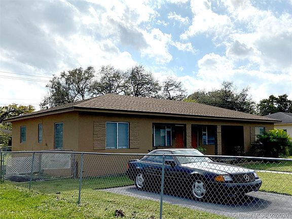 3rd image of 630 NE 139th St #630