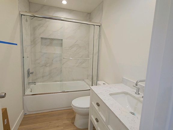 5th image of 22030 Gilmore St