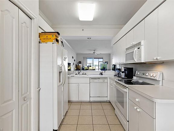 3rd image of 10470 Washingtonia Palm Way APT 1214