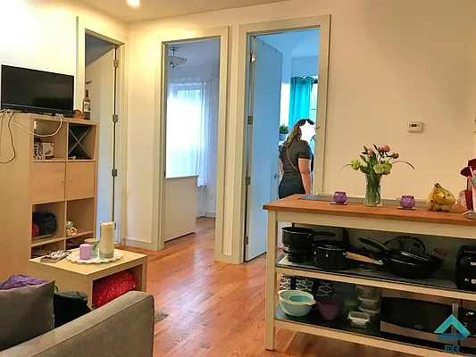 Rented by EXR | media 25