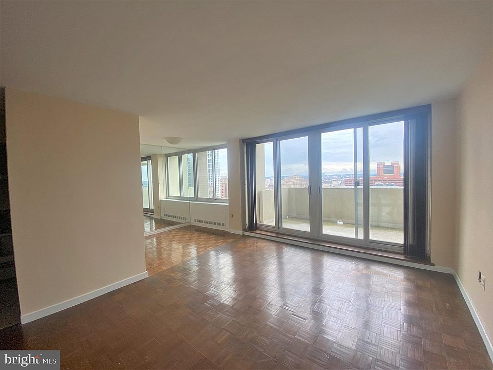 1st image of 604-36 S Washington Sq #2704