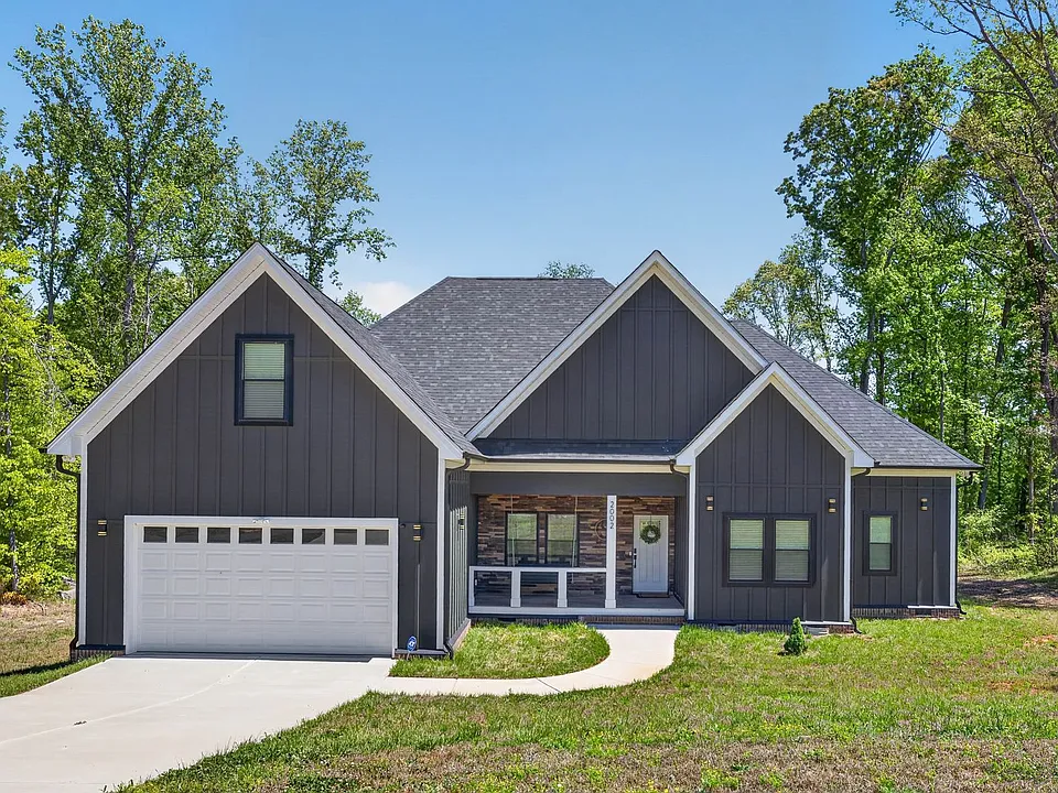 2002 Plain Field Dr