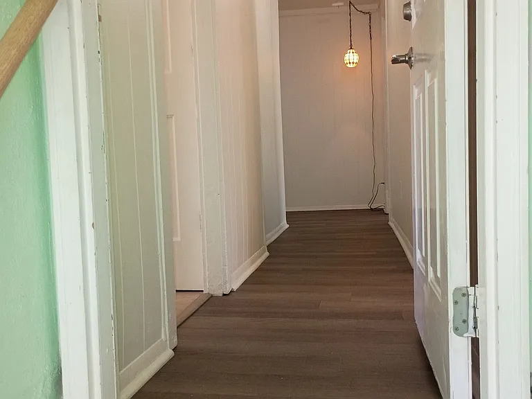 238 Howe St #UP — Photo 13