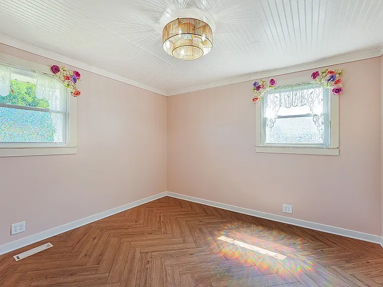 125 Haven St — Photo 9