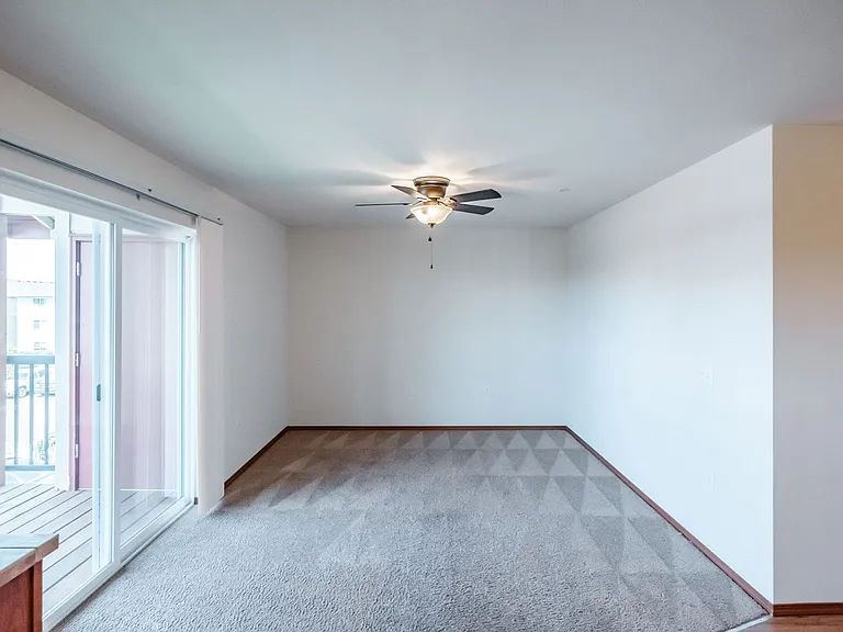 Newcastle Place Apartments — Photo 62