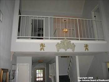 1st image of 284 Deer Oaks Dr