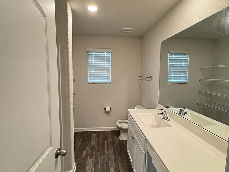 309 Turning Lake Dr — Photo 20