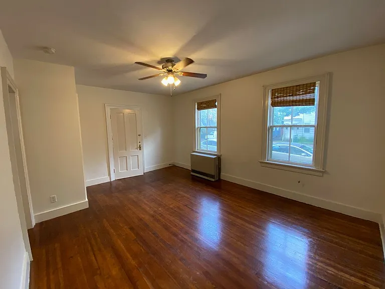 137 Nicoll St. — Photo 10