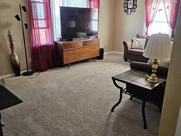 2nd image of 106 N Elsie Ave