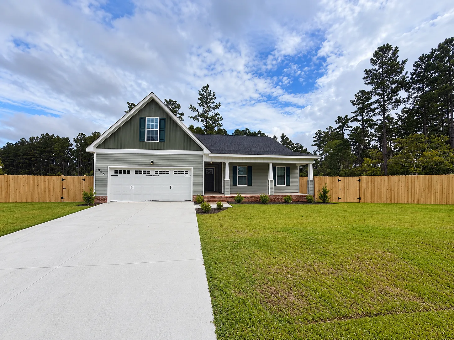 4 bed, 1716 sqft, $2,050 — Photo 2