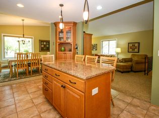 7602 Ontario Blvd, Eden Prairie, MN 55344
