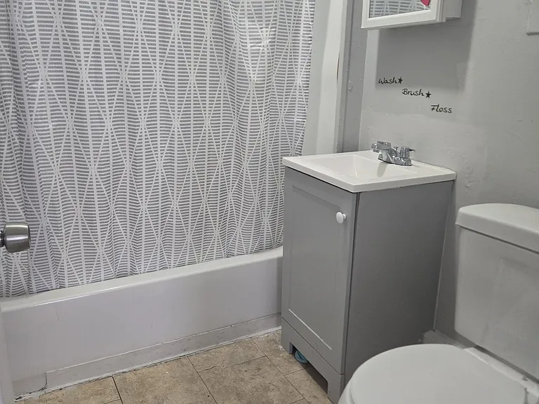 80 Lounsbury Ave #2 — Photo 3