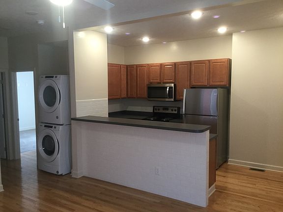 2nd image of 120-124 W 8th Ave #9822781CF