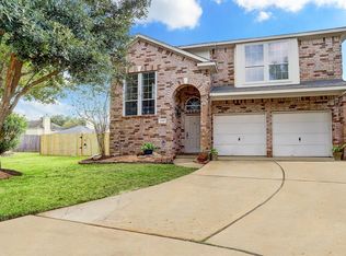 32502 Debbie Ln, Pinehurst, TX 77362