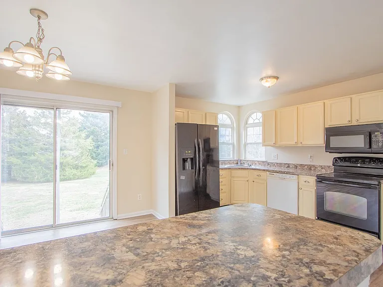 247 Academy Ln — Photo 12