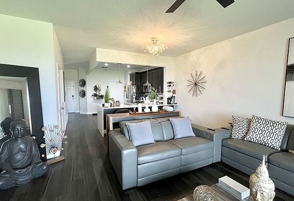 5th image of 4971 Pond Ridge Dr