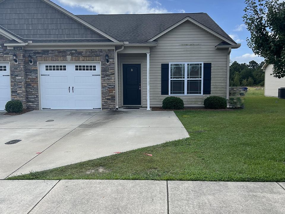 1st image of 2249 Sweet Bay Dr #B