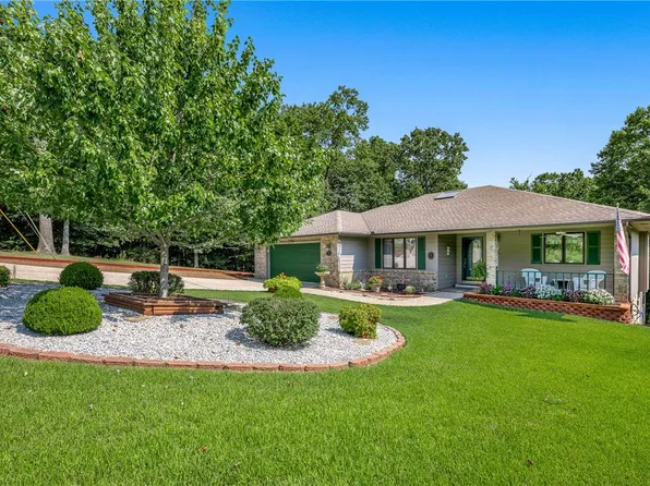 31 Lancaster Dr, Bella Vista, AR 72715