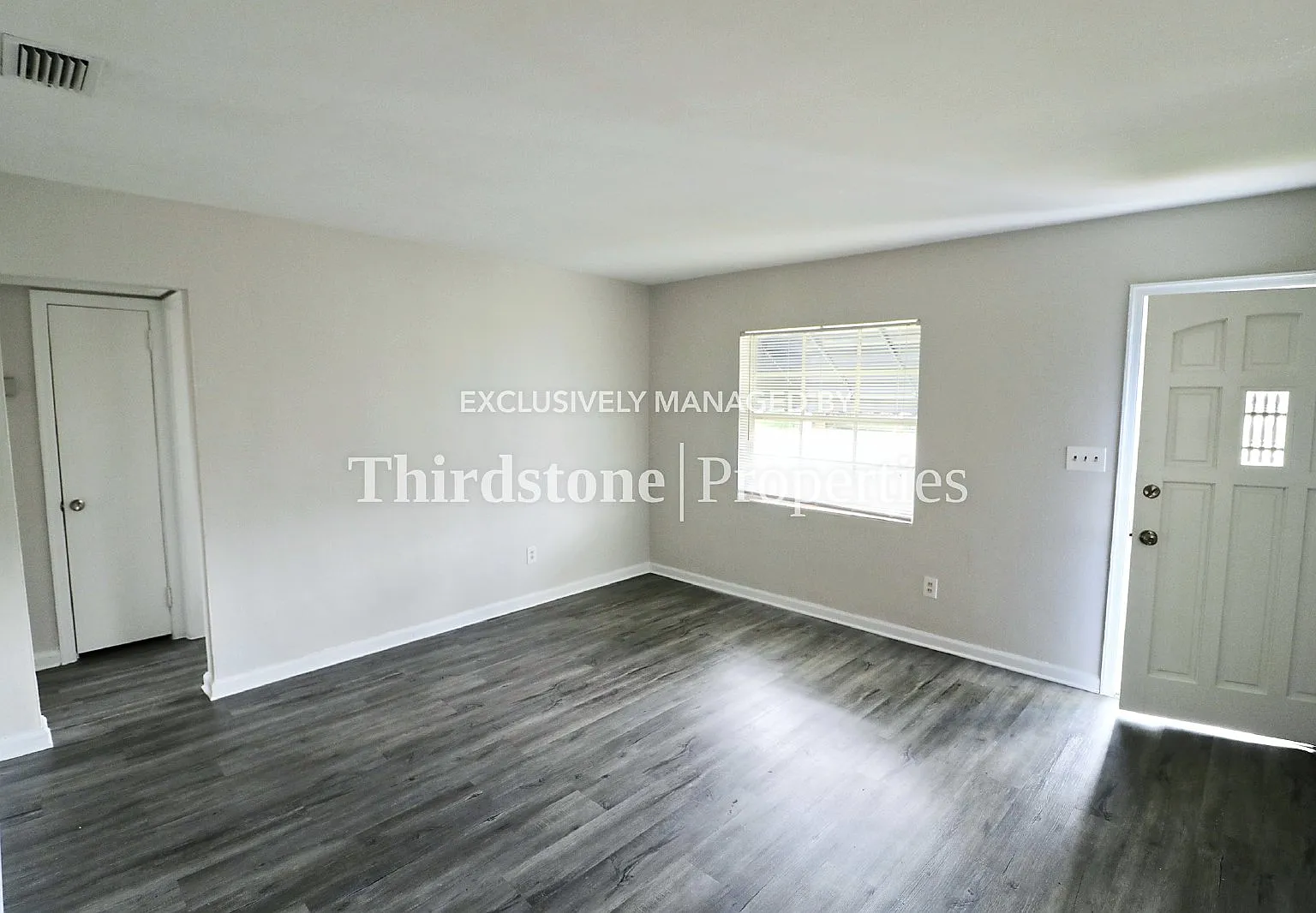 2333 University Blvd N — Photo 2
