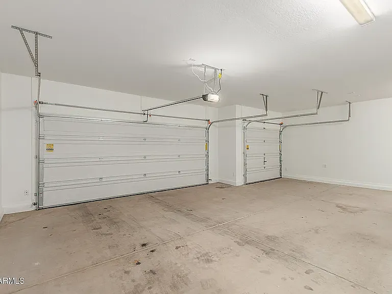 637 S Lamar Pl — Photo 8