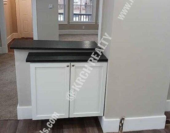 5th image of 1265 E 81st St