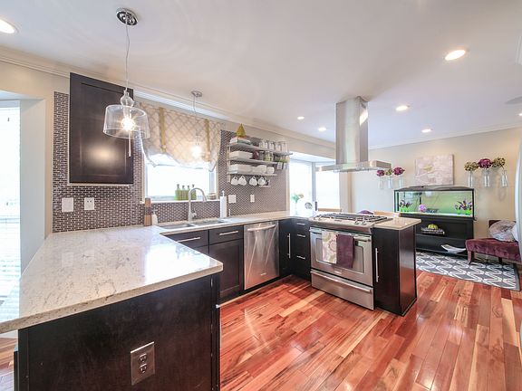 5th image of 10042 Grant Meadow Ln