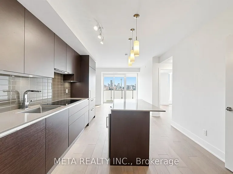 200 Bloor St W #2502 — Photo 13