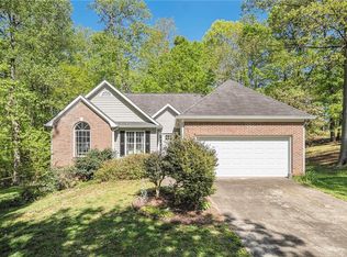 425 Streamview Ln, Stockbridge, GA 30281