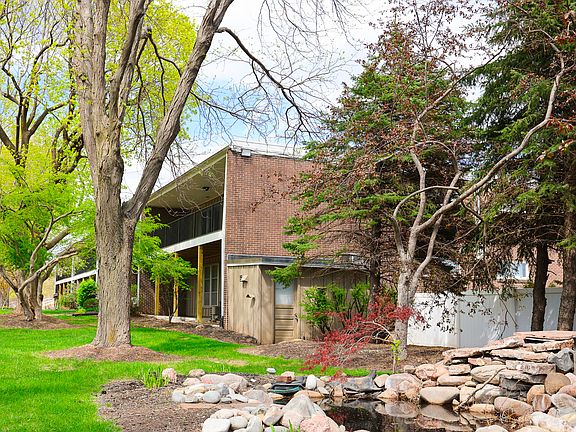 3rd image of 1920 Robertson Dr #1854-06