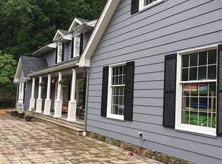 1051 Zenith Dr, Grundy, VA 24614