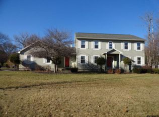 2305 Berkley Ave, Niskayuna, NY 12309