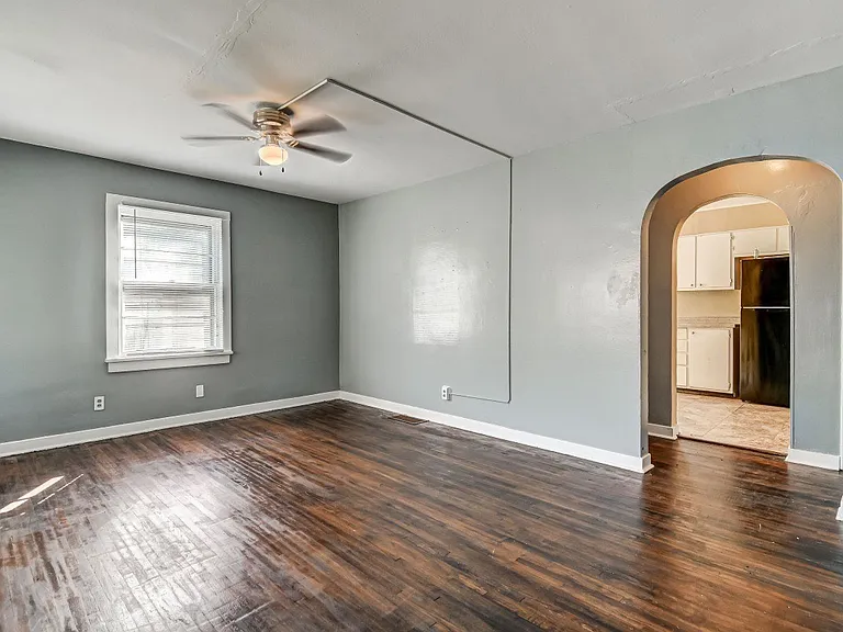 759 E Lawrence St — Photo 18