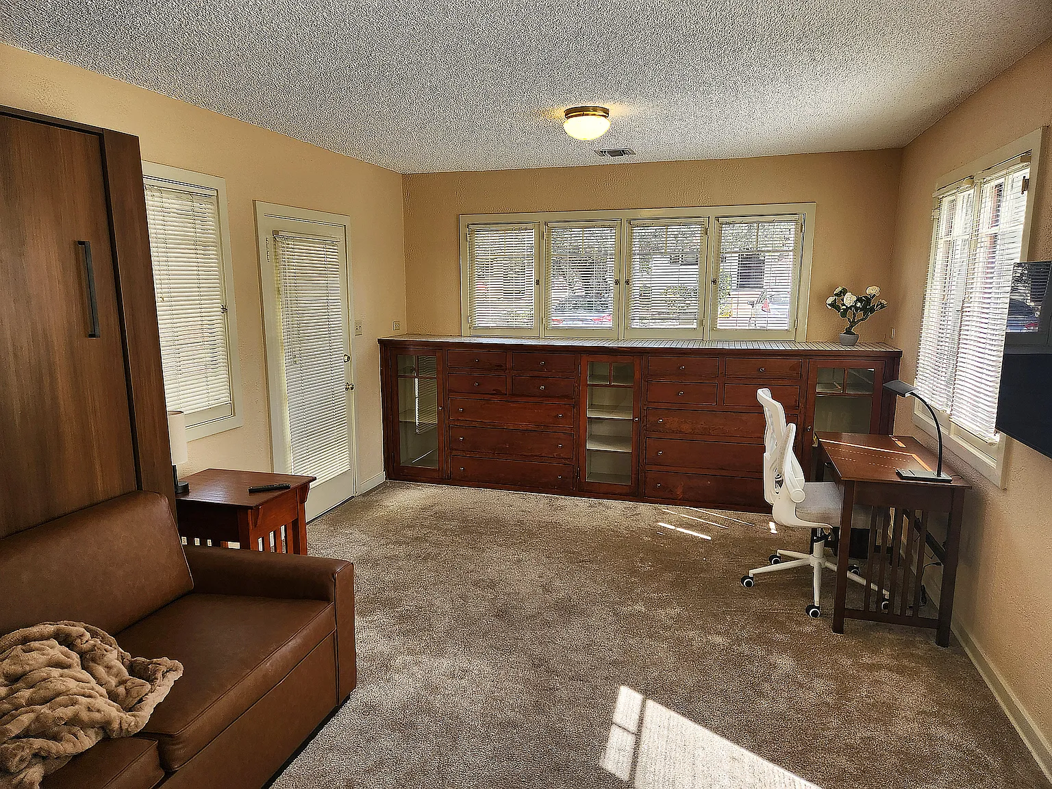 Studio, $2,895 — Photo 4