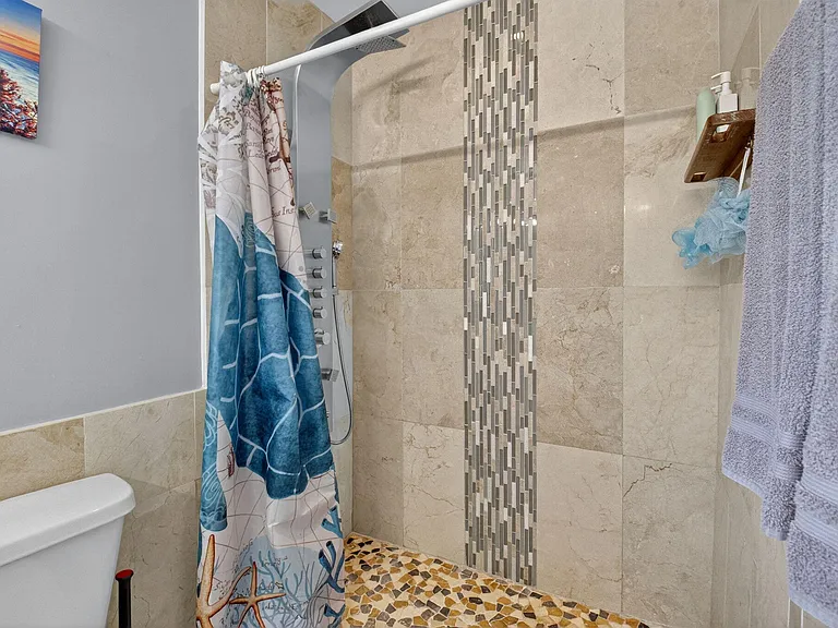 6701 Hillside Ln — Photo 44