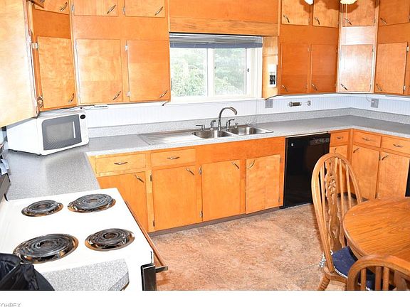 5th image of 66500 Warnock St Clairsville Rd