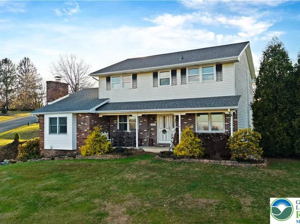 5018 Church Dr, Coplay, PA 18037