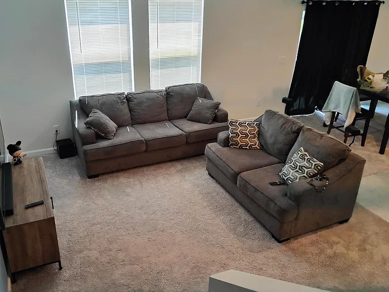 2349 Litchfield Loop — Photo 1