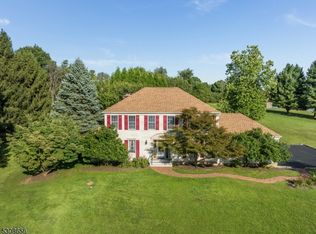 4 Mill Pond Rd, Milford, NJ 08848