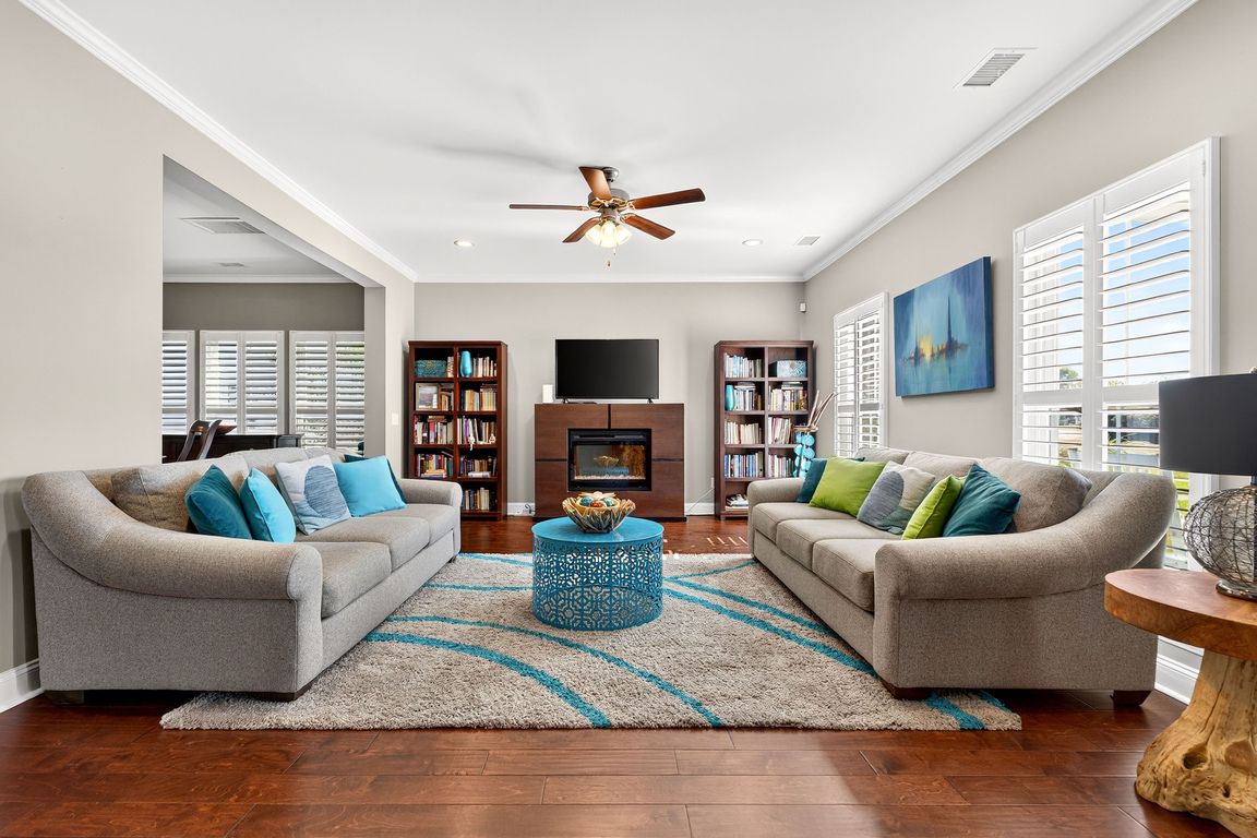 next background image